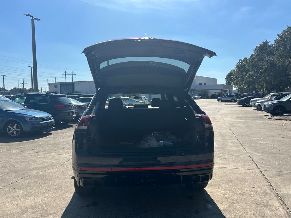 2026 Volkswagen Atlas Cross Sport 2.0T SEL R-Line Black Tampa FL