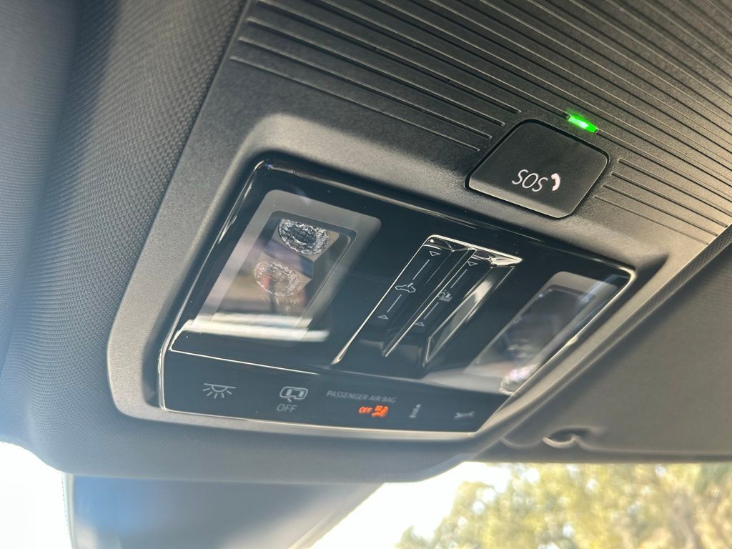 2026 Volkswagen Atlas Cross Sport 2.0T SEL R-Line Black Tampa FL