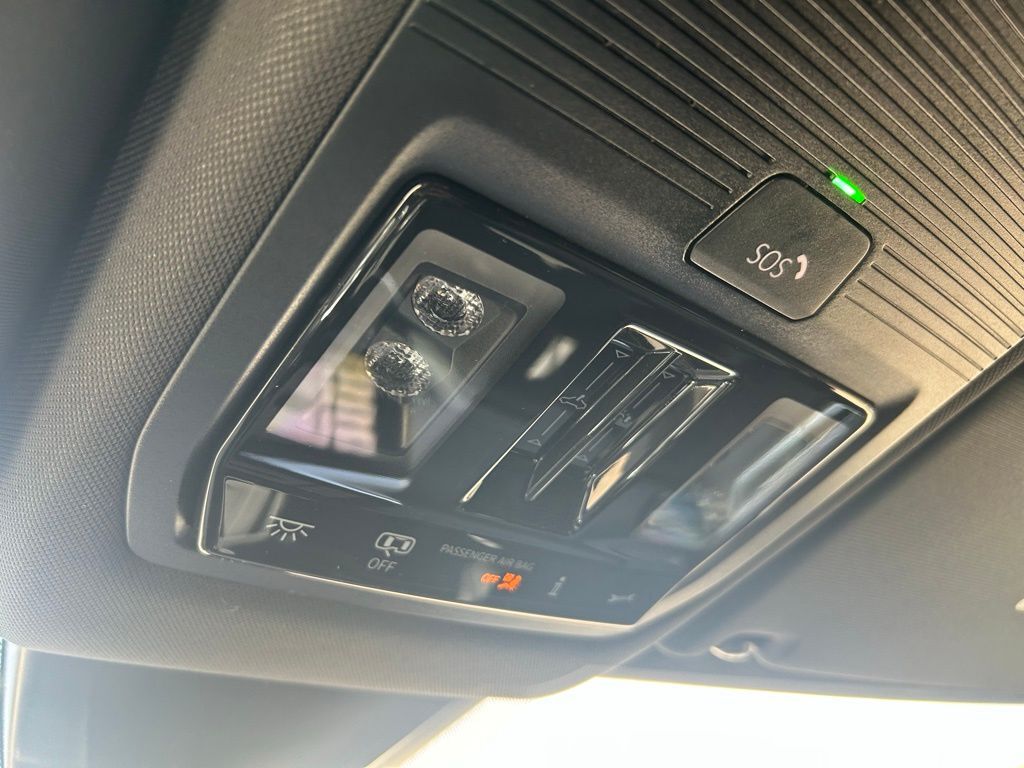 2026 Volkswagen Atlas Cross Sport 2.0T SEL R-Line Black Tampa FL