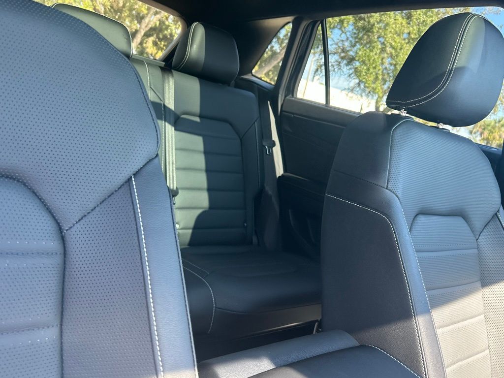 2026 Volkswagen Atlas Cross Sport 2.0T SEL R-Line Black Tampa FL