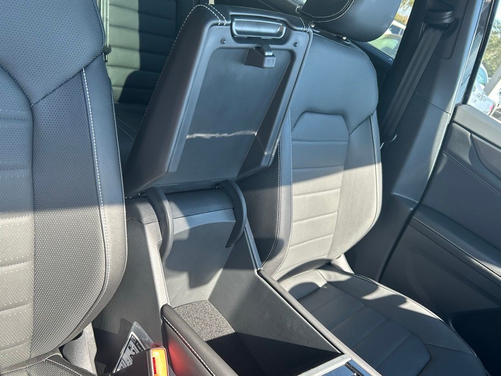 2026 Volkswagen Atlas Cross Sport 2.0T SEL R-Line Black Tampa FL