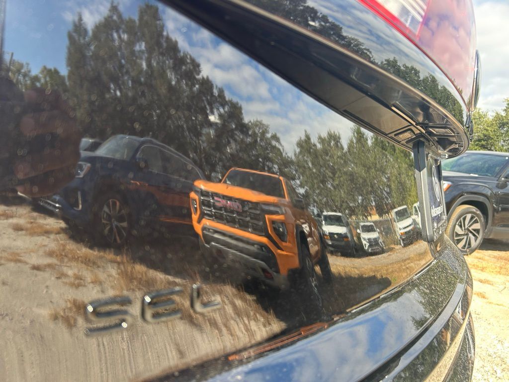 2026 Volkswagen Atlas Cross Sport 2.0T SEL R-Line Black Tampa FL