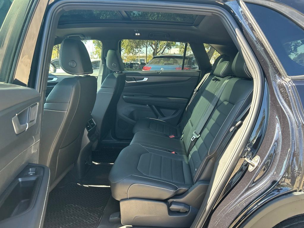 2026 Volkswagen Atlas Cross Sport 2.0T SEL R-Line Black Tampa FL