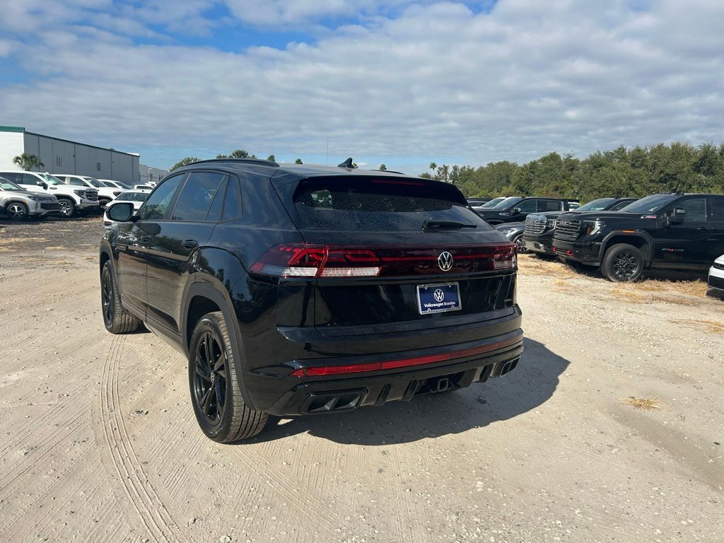 2026 Volkswagen Atlas Cross Sport 2.0T SEL R-Line Black Tampa FL