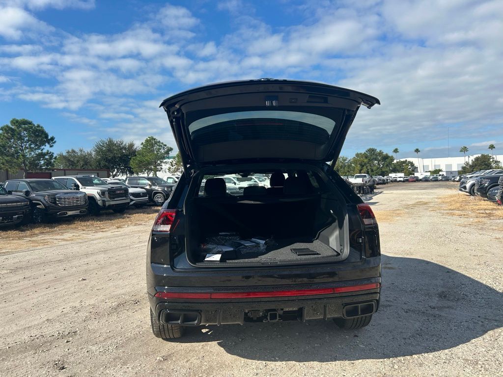 2026 Volkswagen Atlas Cross Sport 2.0T SEL R-Line Black Tampa FL