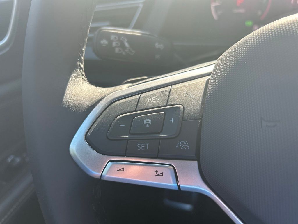 2026 Volkswagen Atlas Cross Sport 2.0T SEL R-Line Black Tampa FL