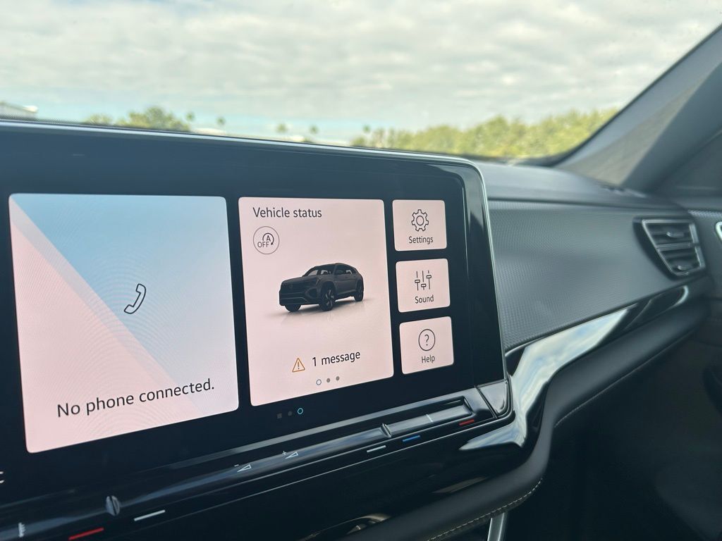 2026 Volkswagen Atlas Cross Sport 2.0T SEL R-Line Black Tampa FL