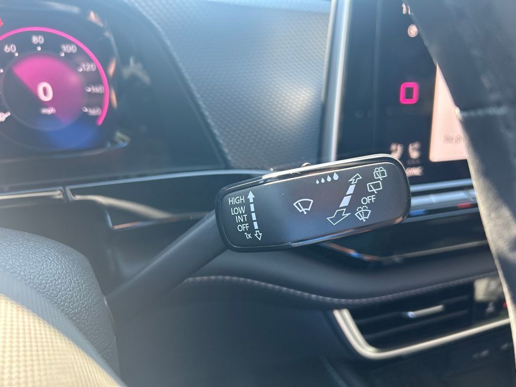 2026 Volkswagen Atlas Cross Sport 2.0T SEL R-Line Black Tampa FL