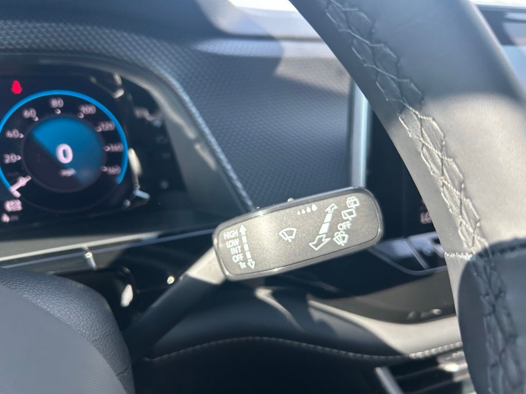 2026 Volkswagen Atlas Cross Sport 2.0T SEL R-Line Black Tampa FL