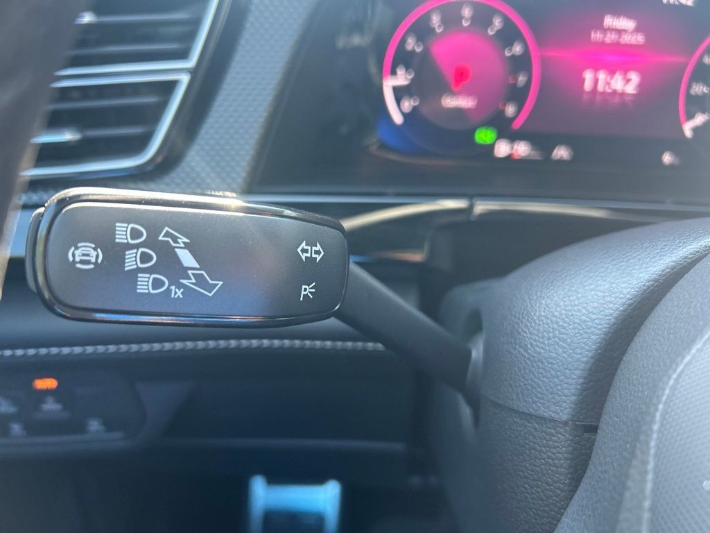 2026 Volkswagen Atlas Cross Sport 2.0T SEL R-Line Black Tampa FL