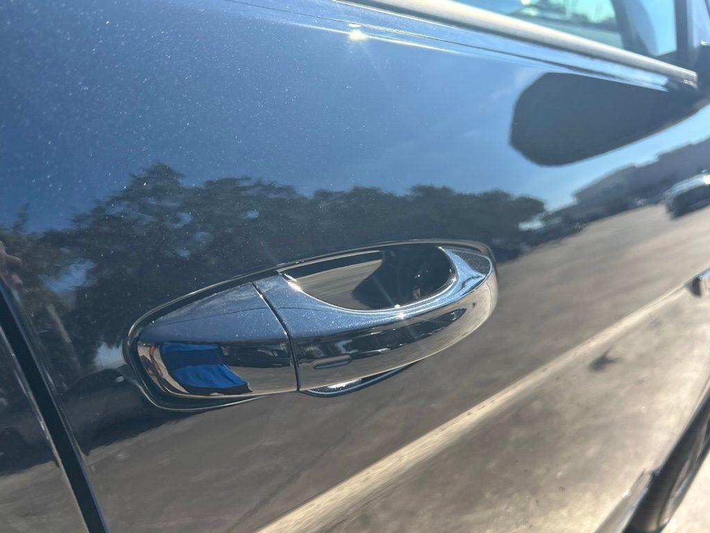 2026 Volkswagen Atlas Cross Sport 2.0T SEL R-Line Black Tampa FL