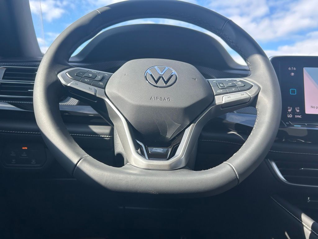 2026 Volkswagen Atlas Cross Sport 2.0T SEL R-Line Black Tampa FL