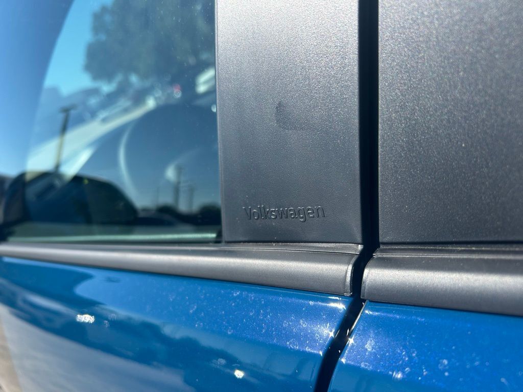 2026 Volkswagen Atlas Cross Sport 2.0T SEL R-Line Black Tampa FL