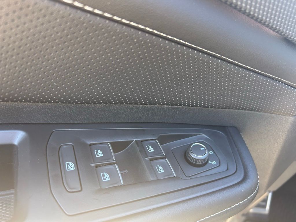 2026 Volkswagen Atlas Cross Sport 2.0T SEL R-Line Black Tampa FL