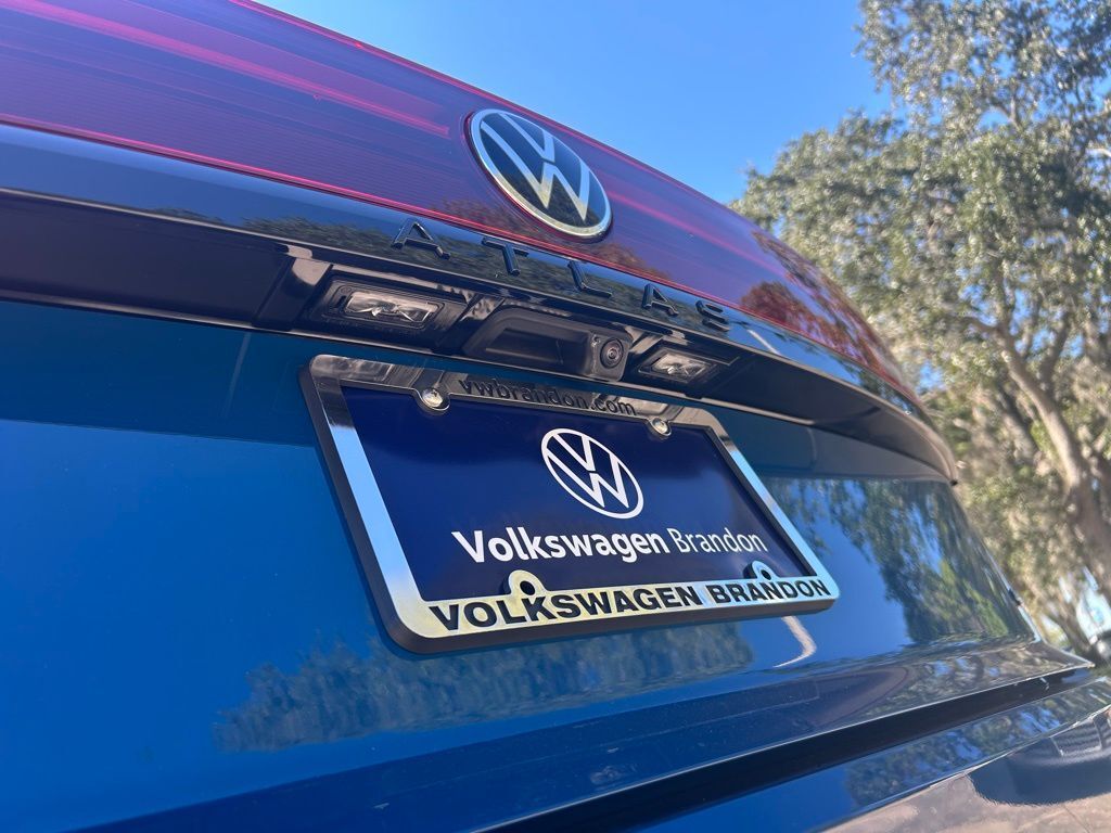 2026 Volkswagen Atlas Cross Sport 2.0T SEL R-Line Black Tampa FL