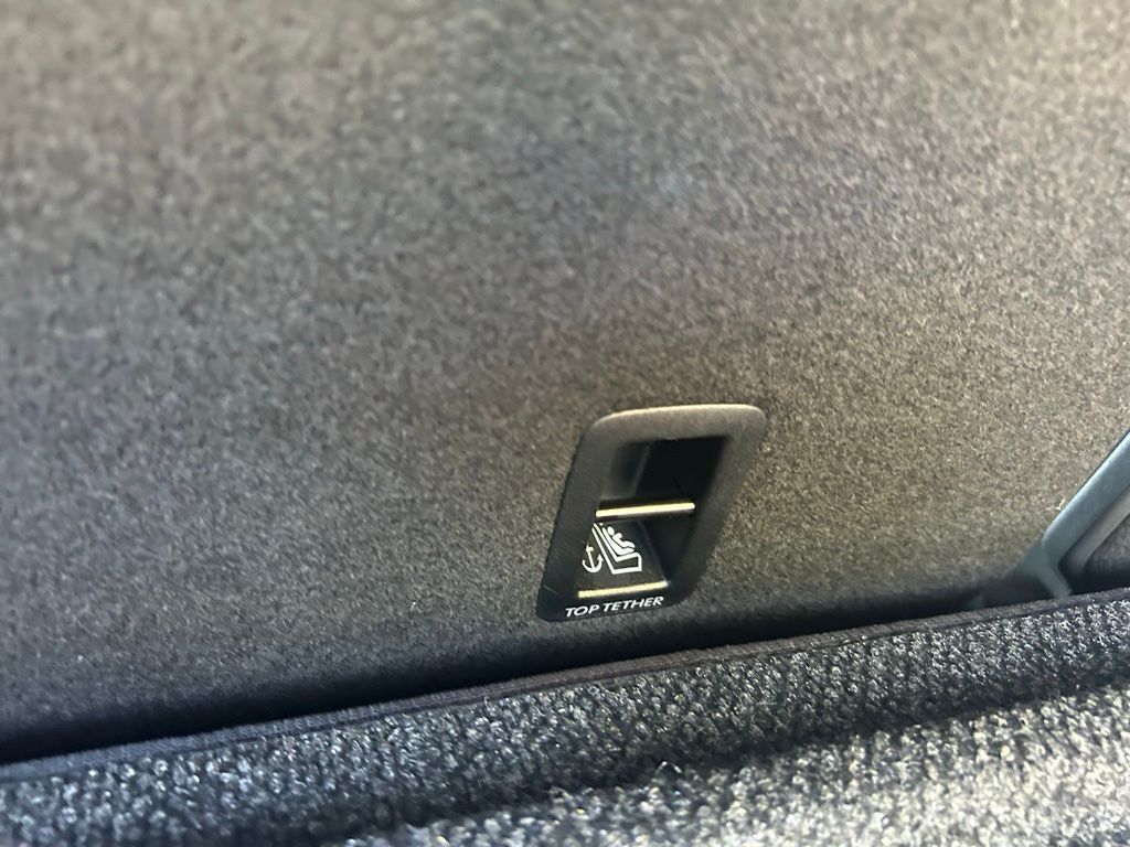 2026 Volkswagen Atlas Cross Sport 2.0T SEL R-Line Black Tampa FL