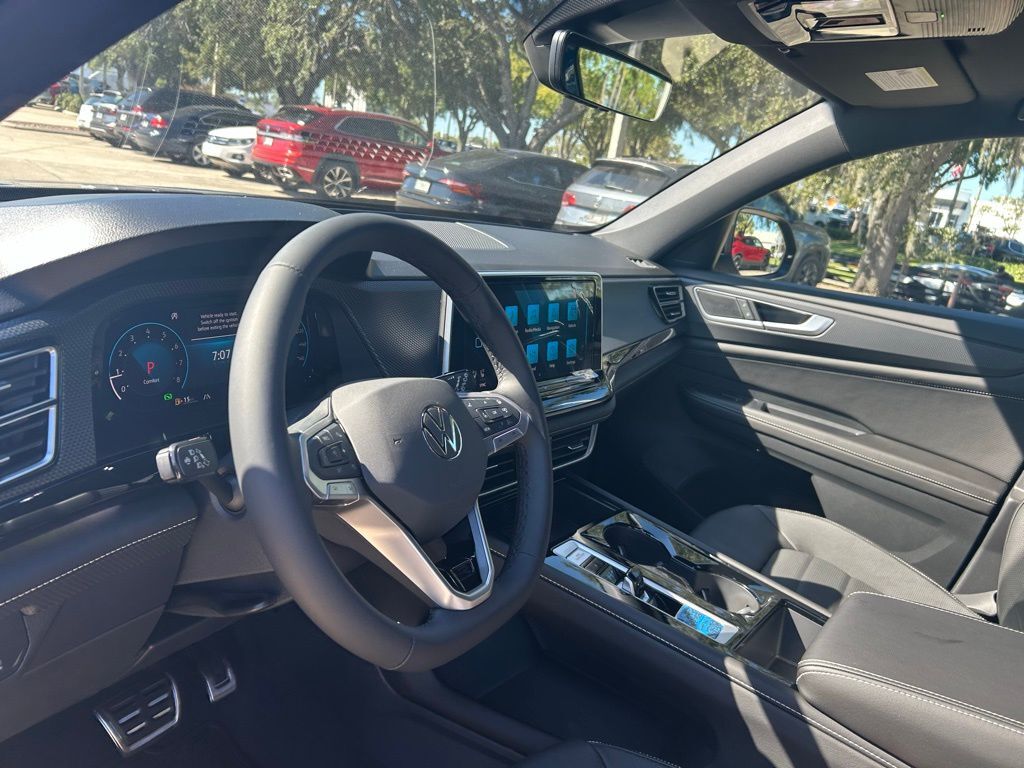 2026 Volkswagen Atlas Cross Sport 2.0T SEL R-Line Black Tampa FL