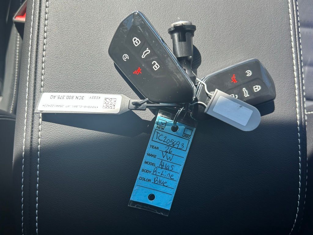 2026 Volkswagen Atlas Cross Sport 2.0T SEL R-Line Black Tampa FL