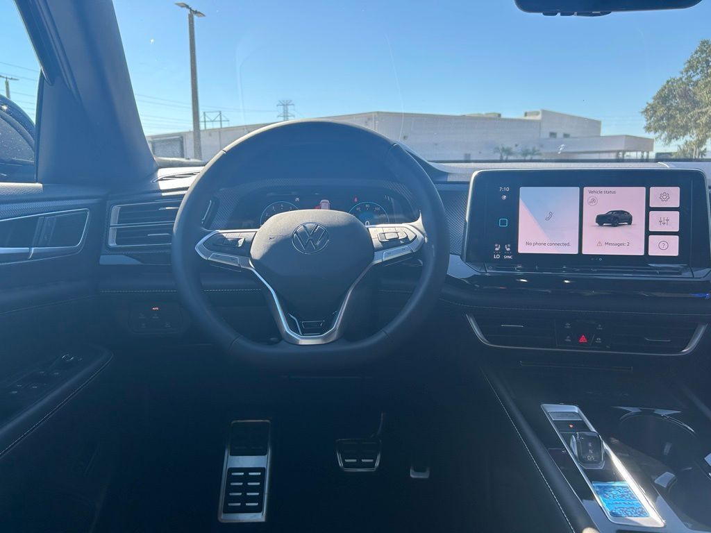 2026 Volkswagen Atlas Cross Sport 2.0T SEL R-Line Black Tampa FL