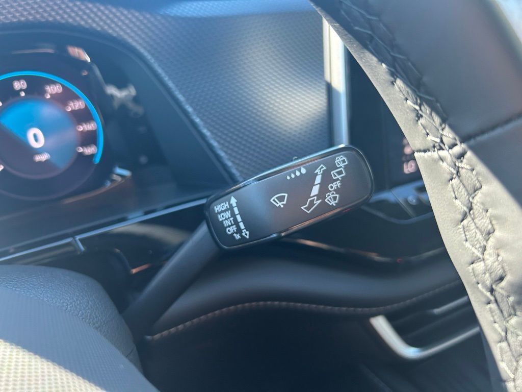 2026 Volkswagen Atlas Cross Sport 2.0T SEL R-Line Black Tampa FL