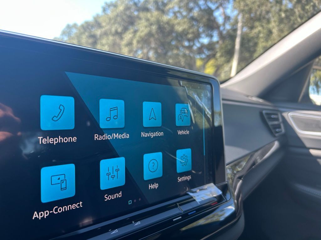 2026 Volkswagen Atlas Cross Sport 2.0T SEL R-Line Black Tampa FL