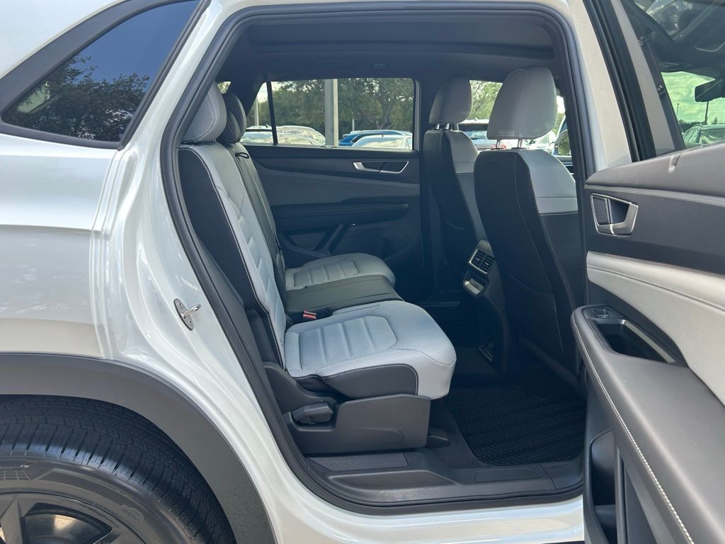 2026 Volkswagen Atlas Cross Sport 2.0T SEL R-Line Tampa FL