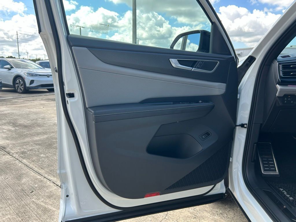 2026 Volkswagen Atlas Cross Sport 2.0T SEL R-Line Tampa FL