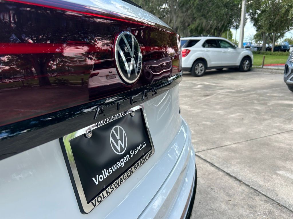 2026 Volkswagen Atlas Cross Sport 2.0T SEL R-Line Tampa FL