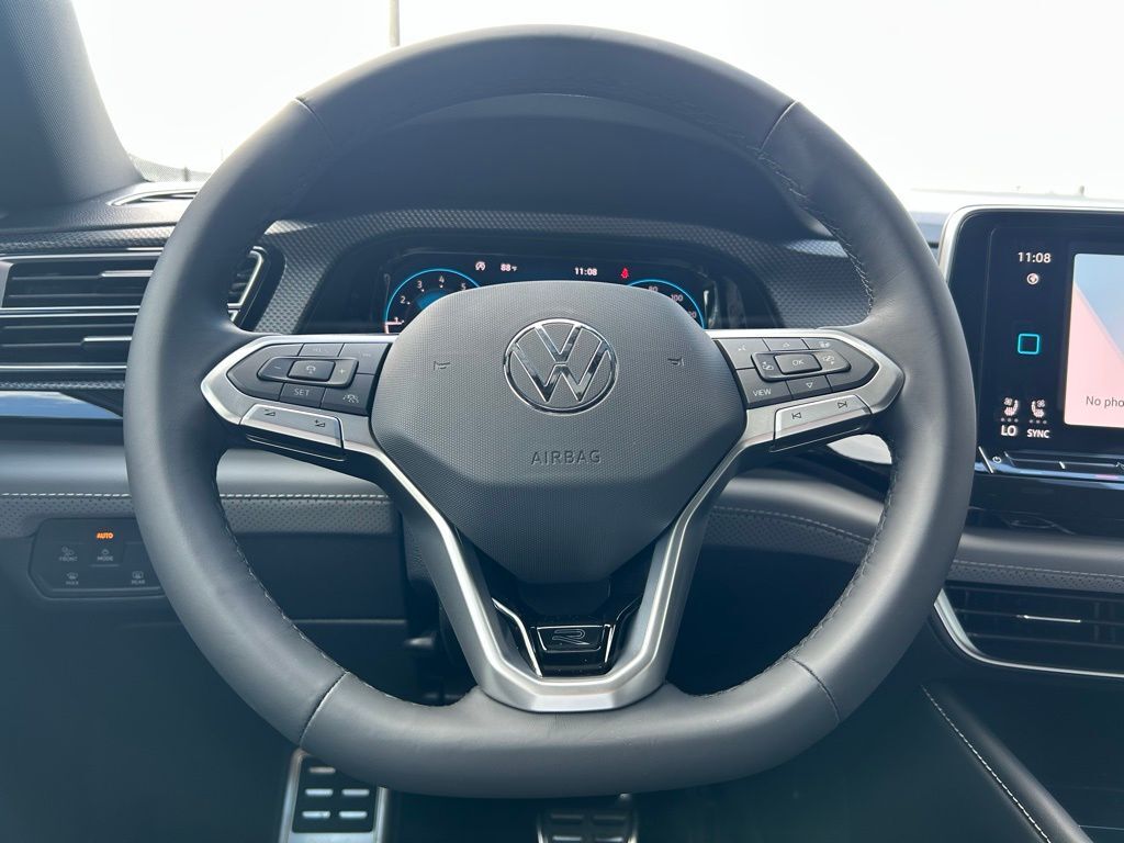 2026 Volkswagen Atlas Cross Sport 2.0T SEL R-Line Tampa FL