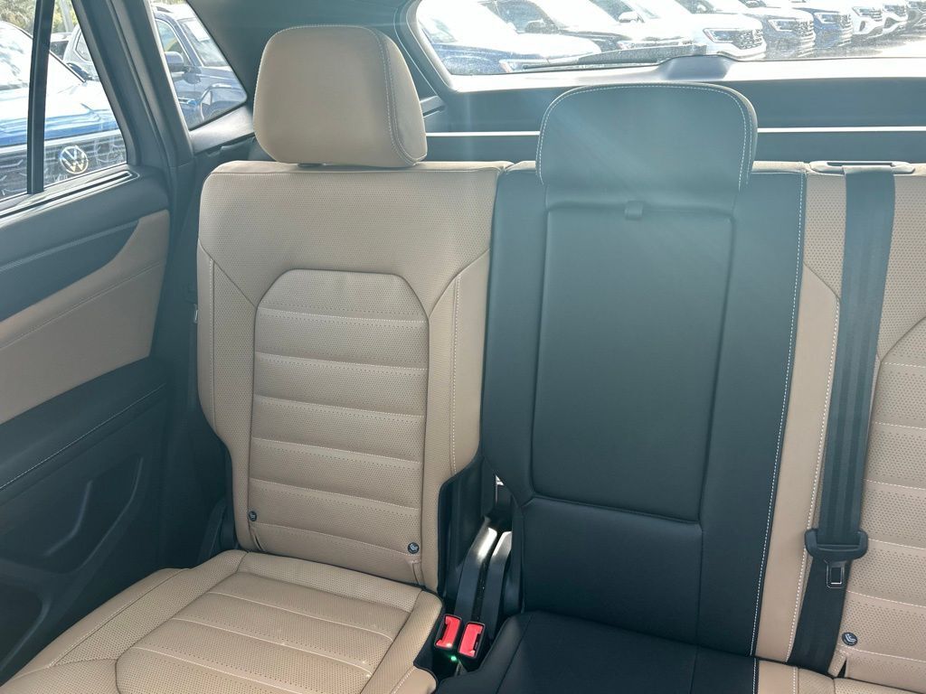 2026 Volkswagen Atlas Cross Sport 2.0T SEL Tampa FL