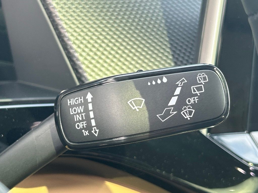 2026 Volkswagen Atlas Cross Sport 2.0T SEL Tampa FL