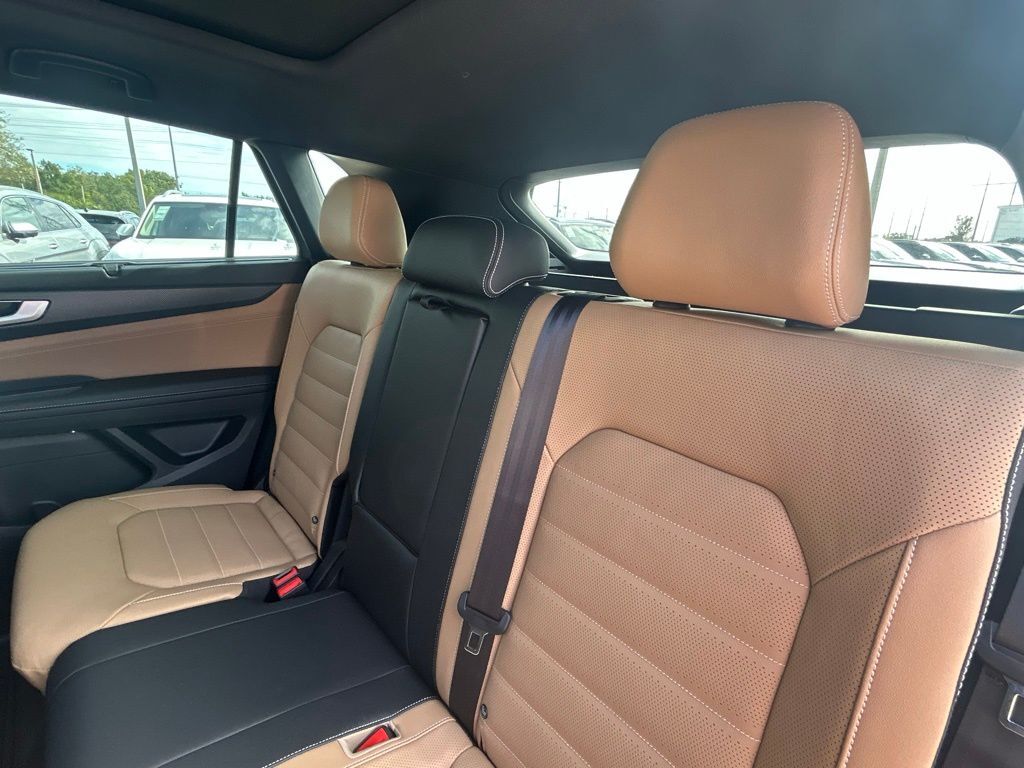 2026 Volkswagen Atlas Cross Sport 2.0T SEL Tampa FL