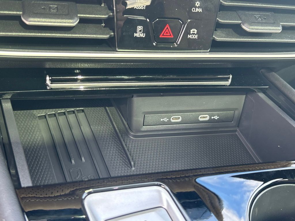 2026 Volkswagen Atlas Cross Sport 2.0T SEL Tampa FL