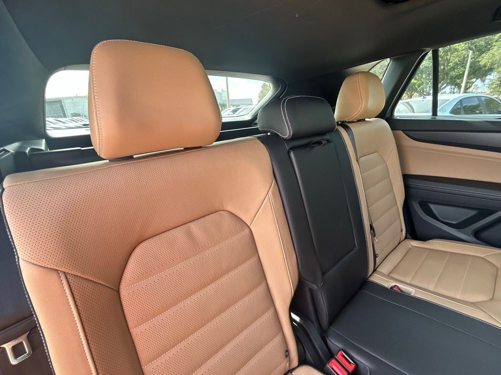 2026 Volkswagen Atlas Cross Sport 2.0T SEL Tampa FL