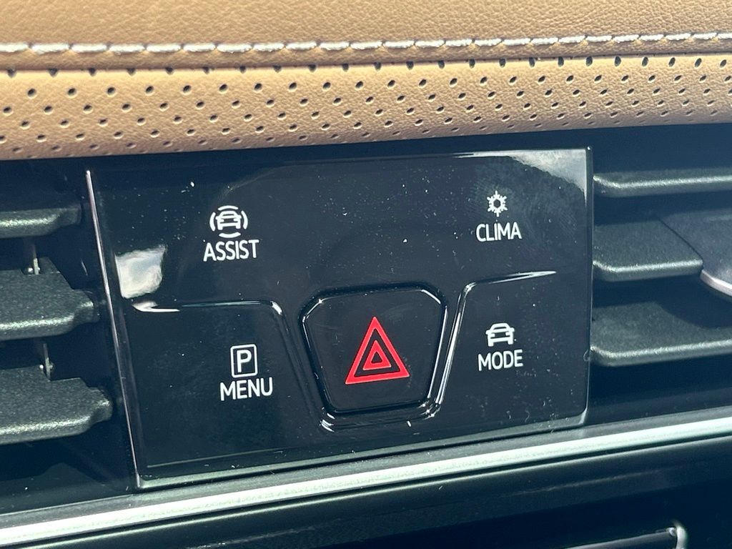 2026 Volkswagen Atlas Cross Sport 2.0T SEL Tampa FL