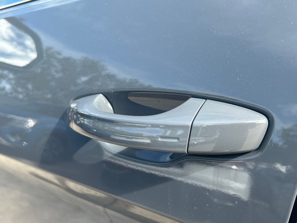 2026 Volkswagen Atlas Cross Sport 2.0T SEL Tampa FL