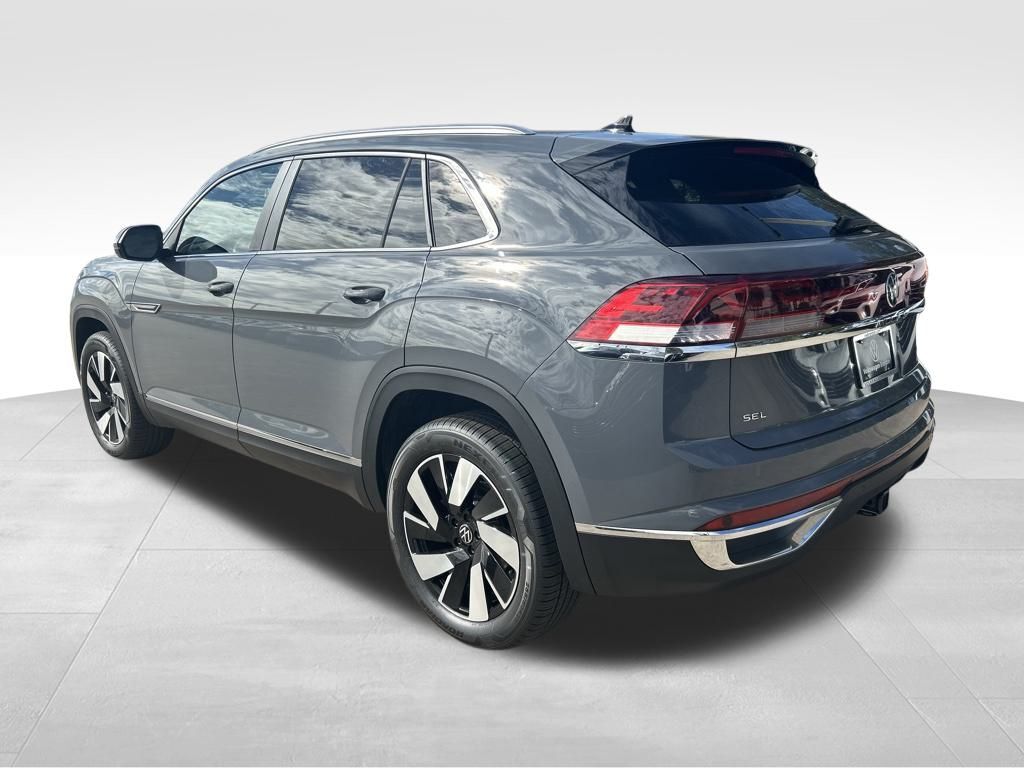 2026 Volkswagen Atlas Cross Sport 2.0T SEL Tampa FL