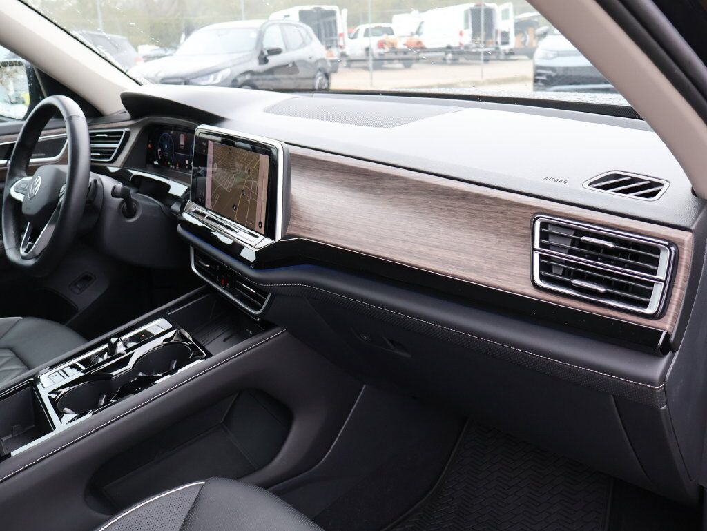2026 Volkswagen Atlas SEL Premium R-Line