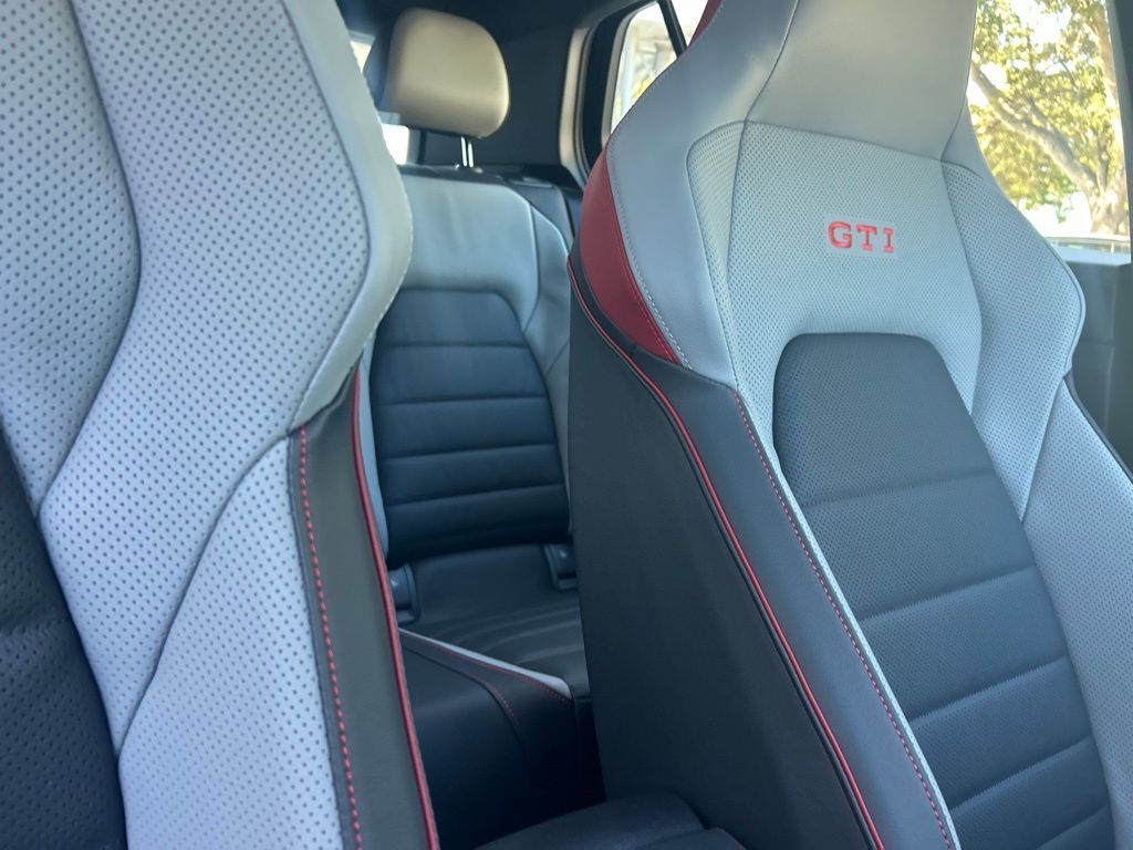 2026 Volkswagen Golf GTI 2.0T SE Tampa FL