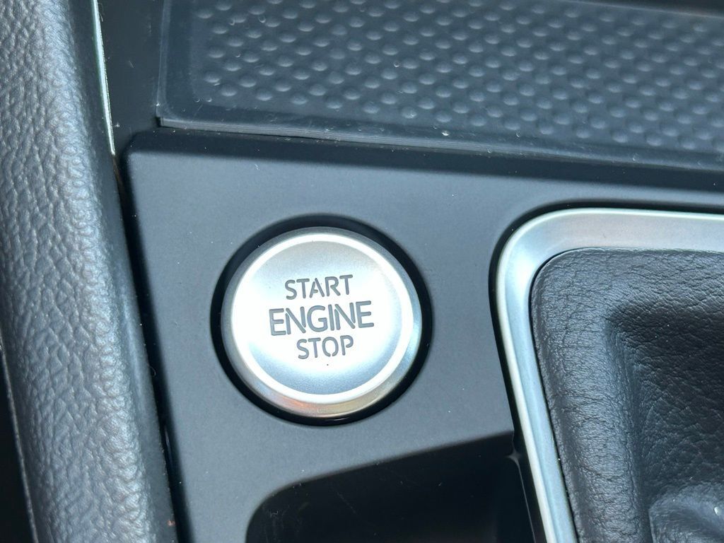 2026 Volkswagen Jetta 1.5T SE Tampa FL