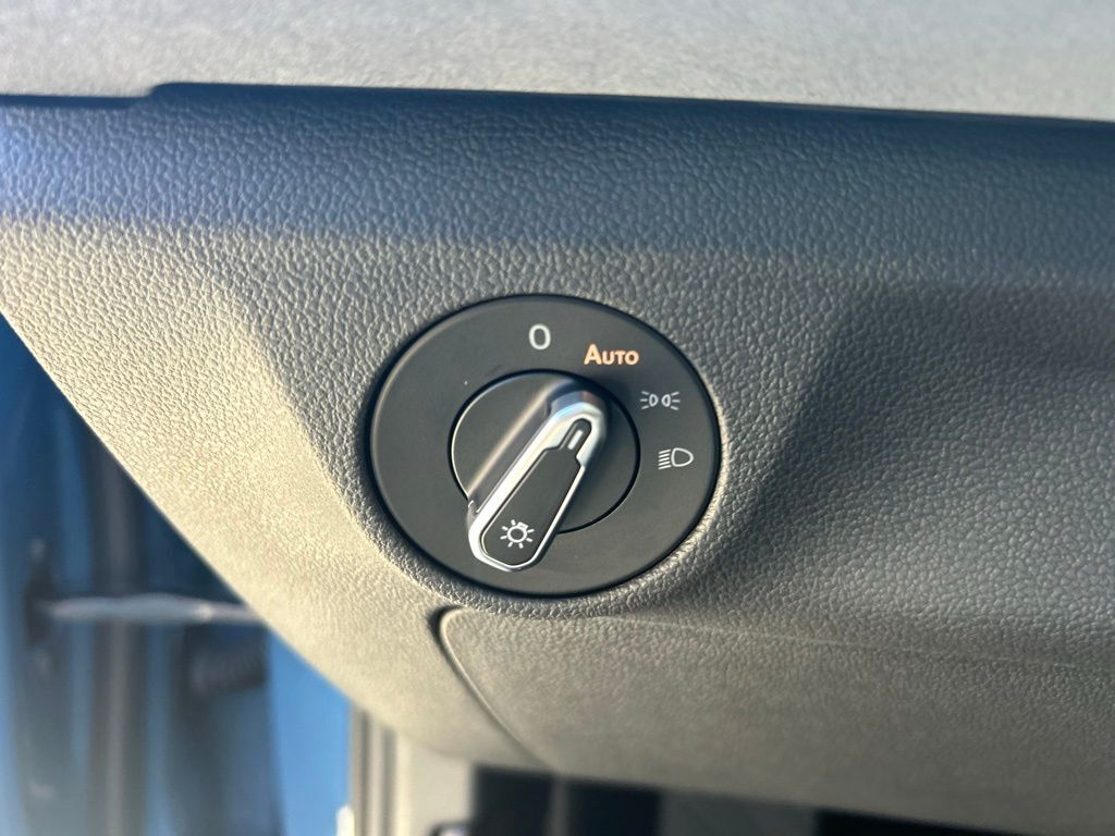 2026 Volkswagen Jetta 1.5T SE Tampa FL