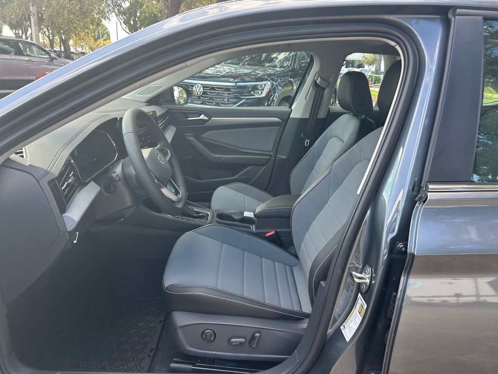 2026 Volkswagen Jetta 1.5T SE Tampa FL