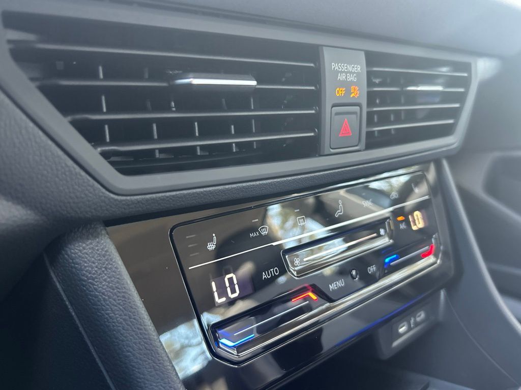 2026 Volkswagen Jetta 1.5T SE Tampa FL