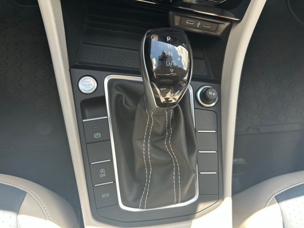 2026 Volkswagen Jetta 1.5T SE Tampa FL