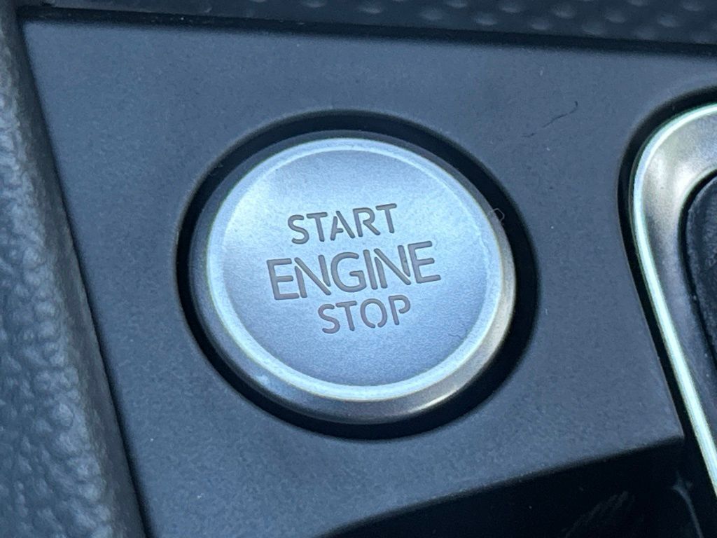 2026 Volkswagen Jetta 1.5T SE Tampa FL