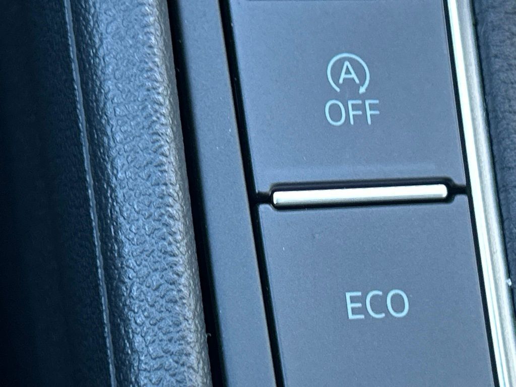 2026 Volkswagen Jetta 1.5T SE Tampa FL