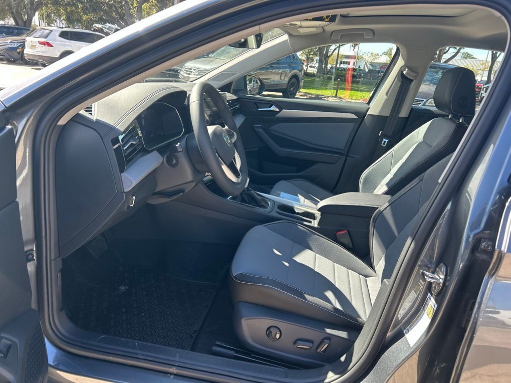 2026 Volkswagen Jetta 1.5T SE Tampa FL