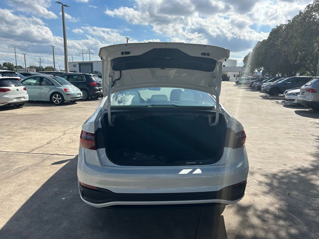 2026 Volkswagen Jetta 1.5T SE Tampa FL