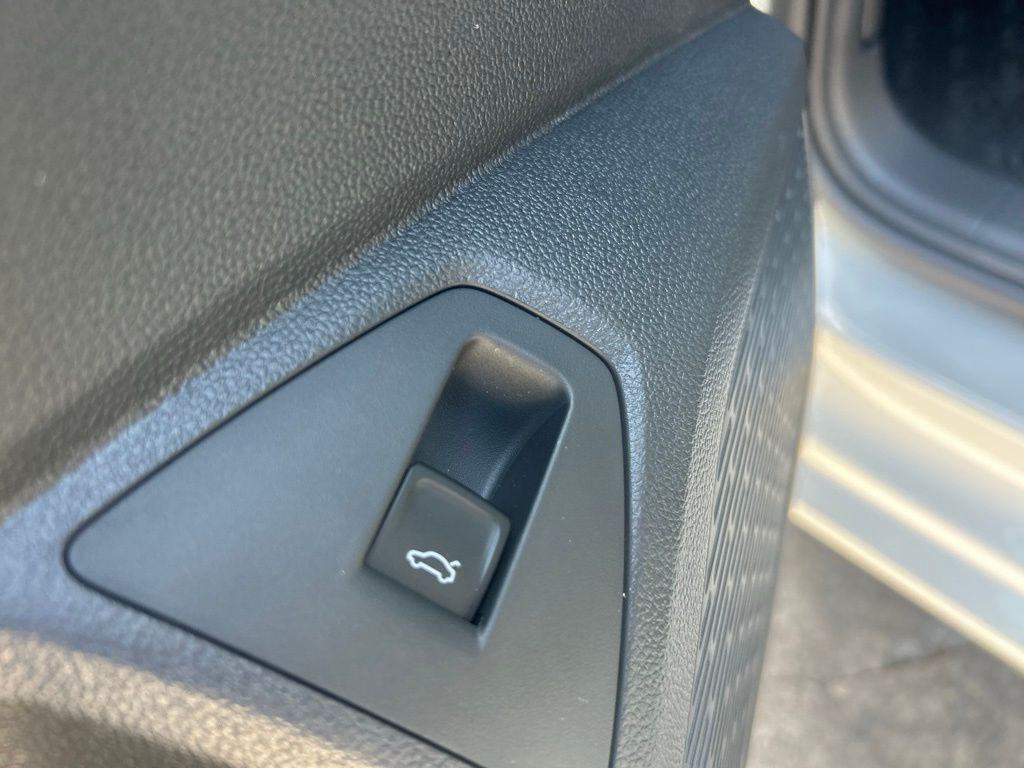 2026 Volkswagen Jetta 1.5T SE Tampa FL