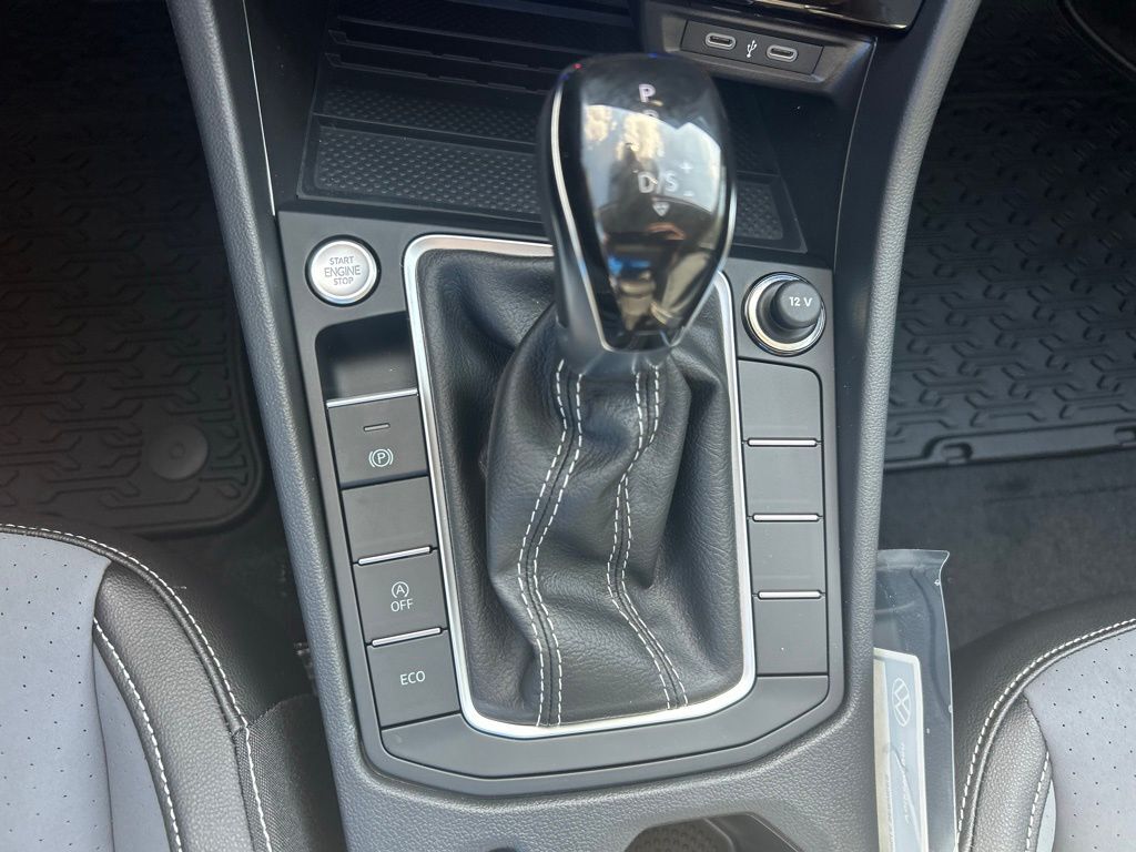 2026 Volkswagen Jetta 1.5T SE Tampa FL